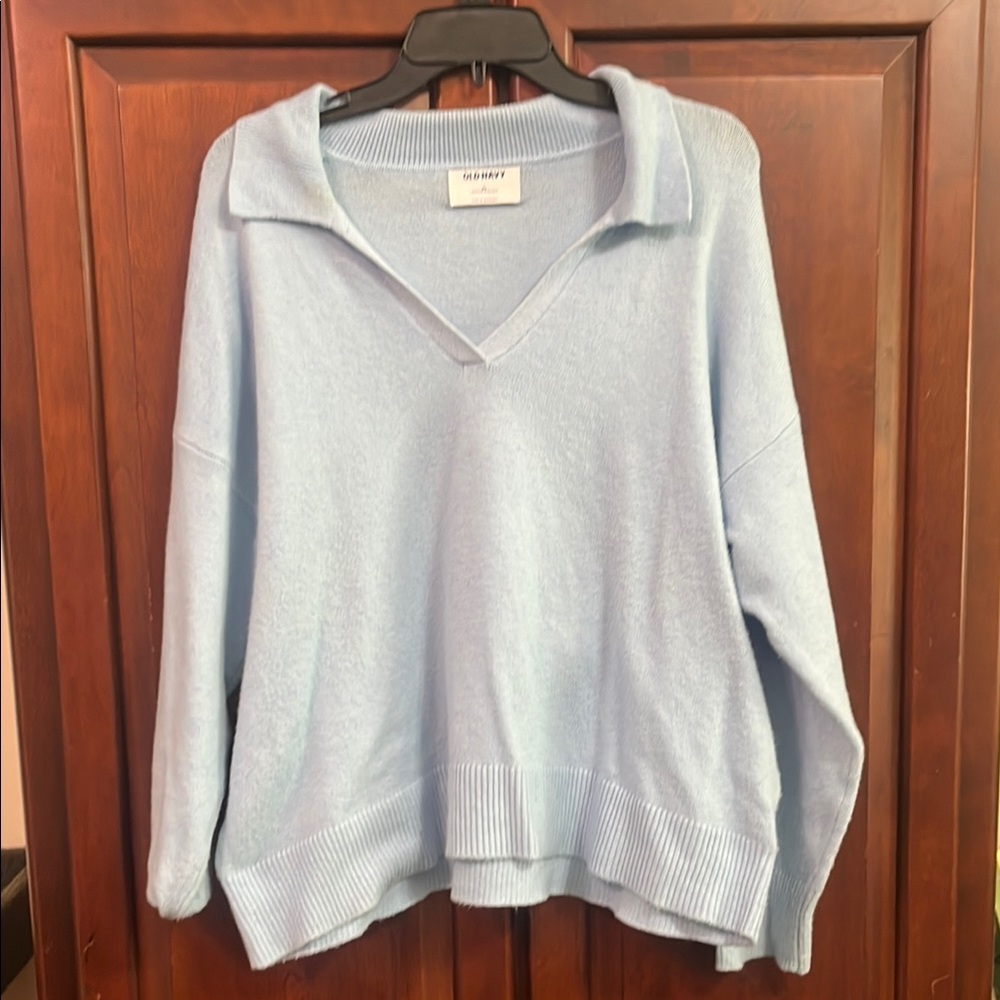 Old Navy Blue V-Neck Sweater Relaxed Fit